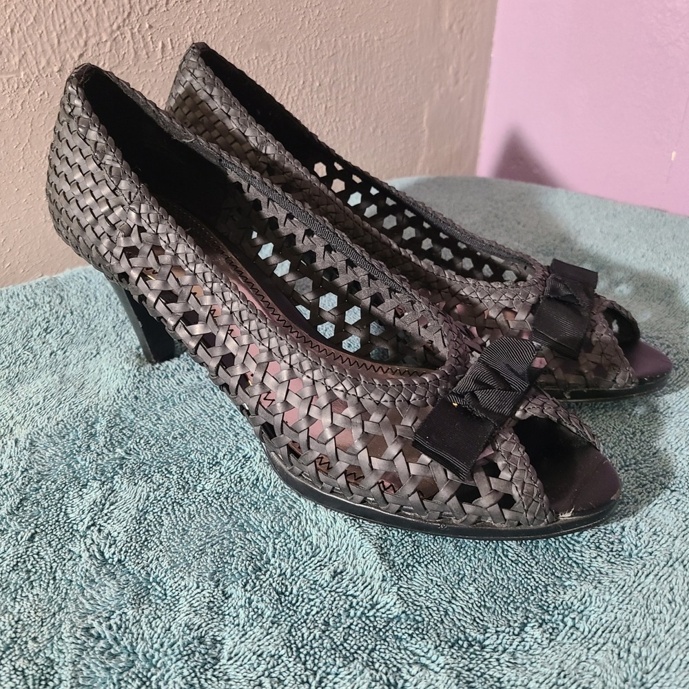Bongo Breezy Black Woven Peep Toe Heels Bow Accent Women Size 10 - Picture 3 of 8